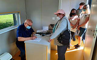 Mobilny punkt szczepień przy olsztyńskim sanepidzie zmienia godziny pracy